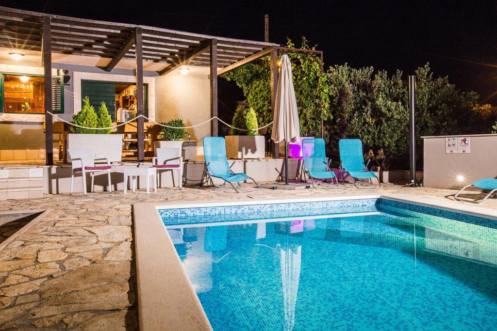 Holiday Home Gabi Rogoznica Kültér fotó